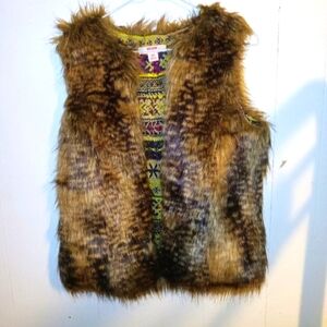 EUC Mossimo Faux Fur Vest Jrs. S